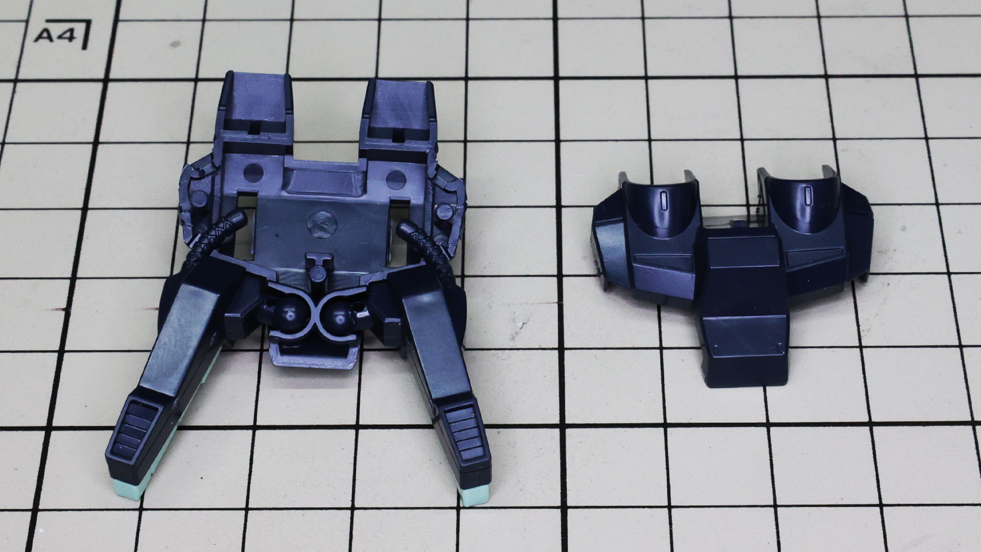 ビーム・サーベル基部はパイプとともにボールジョイントで接続されます