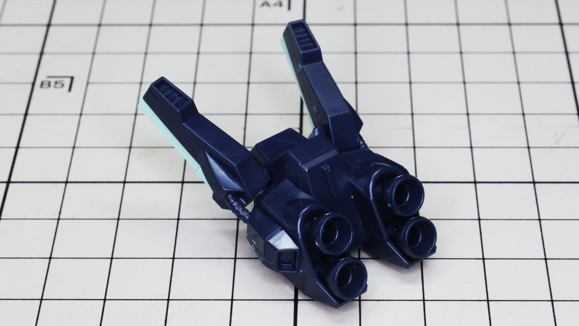 もうこのバックパックだけで高性能を印象付けますね