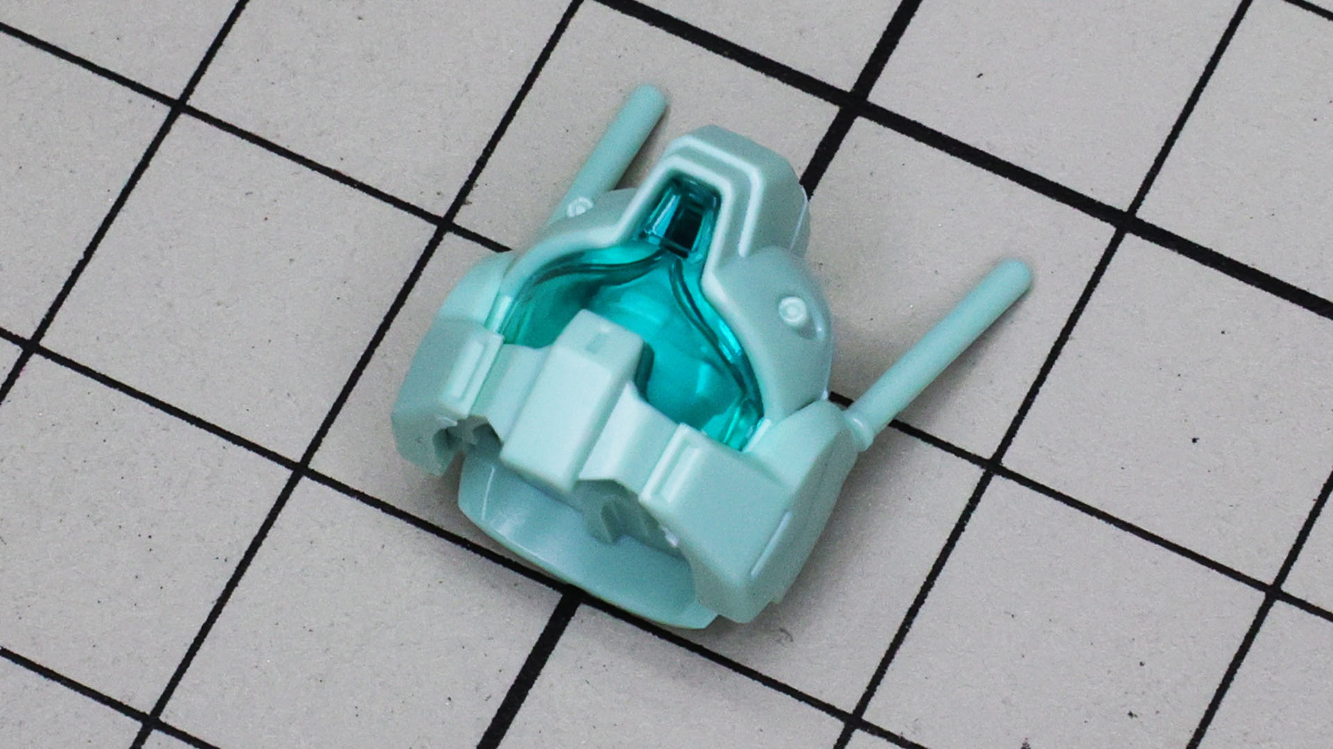 ジムIIIで拡大されたカメラ・センサー部はメインとサブカメラが一体となったためですね