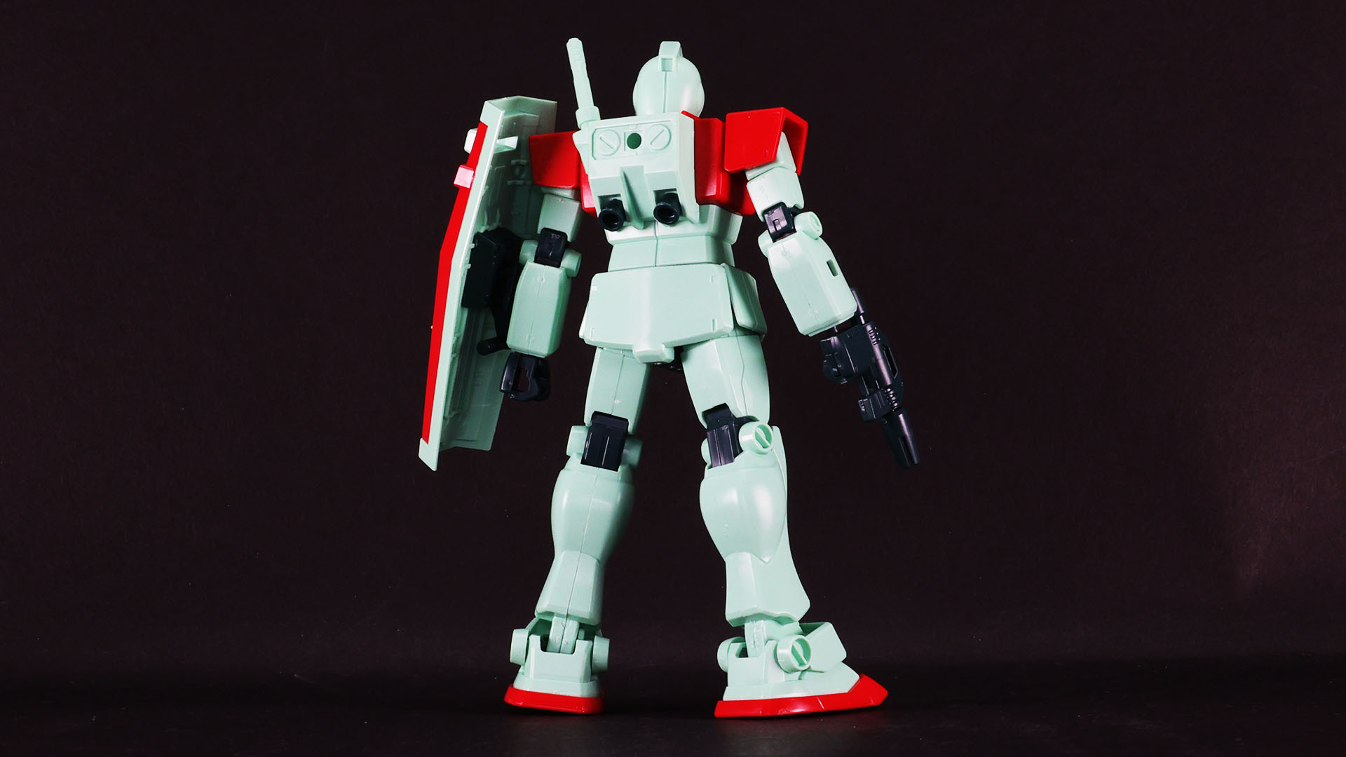 取り回しの良さが初代ジムの特性