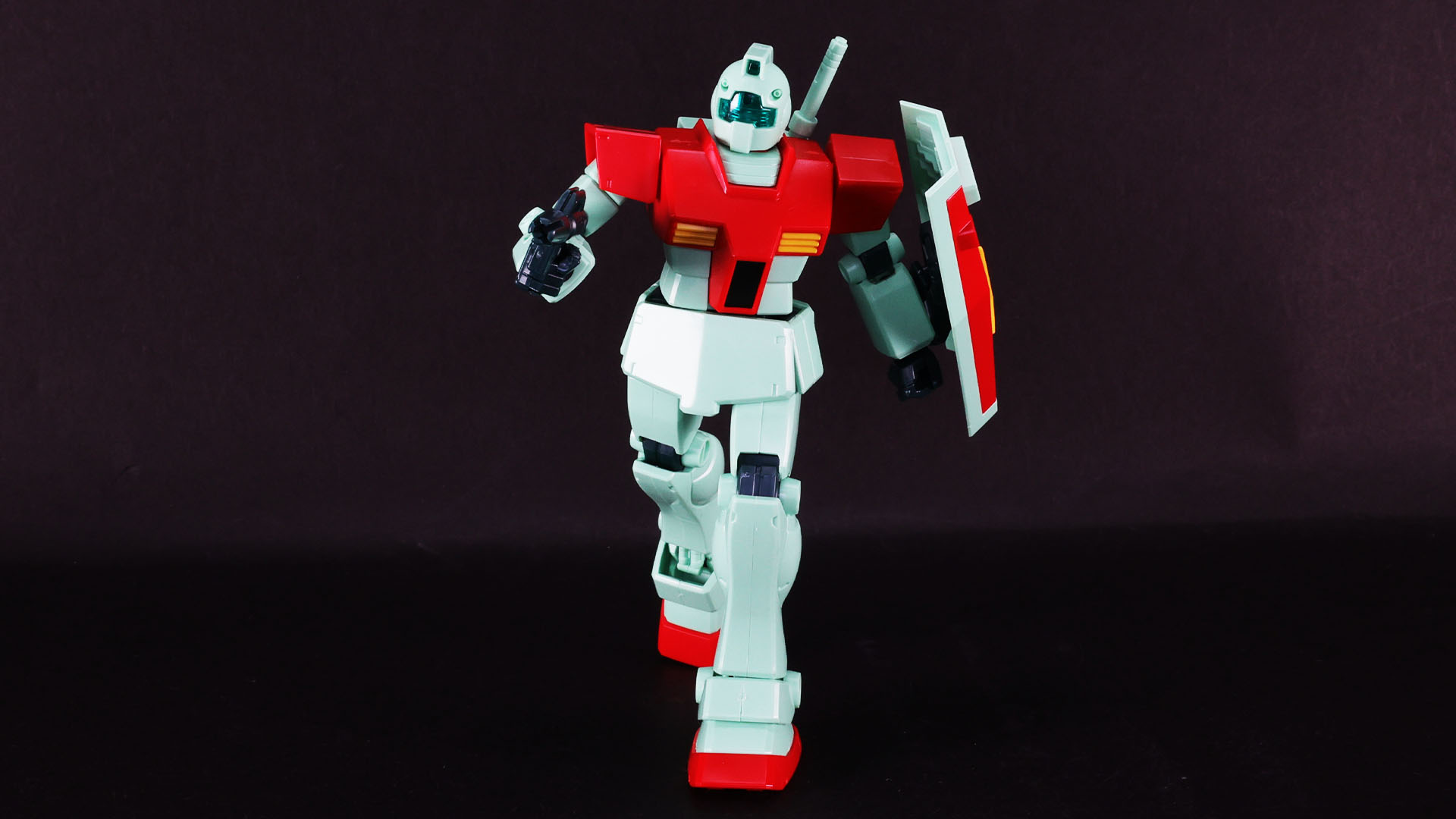 取り回しの良さが初代ジムの特性