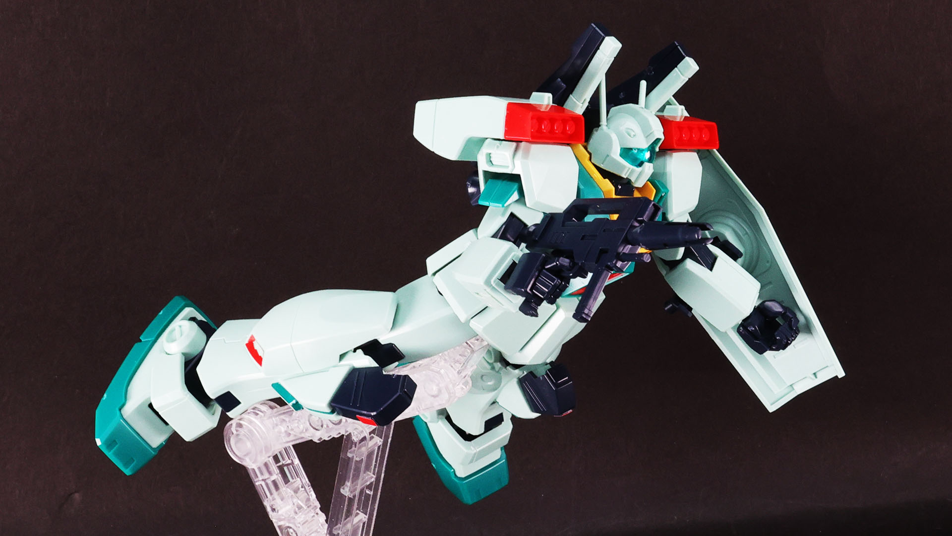 出力を活かし、空間戦闘に突入する