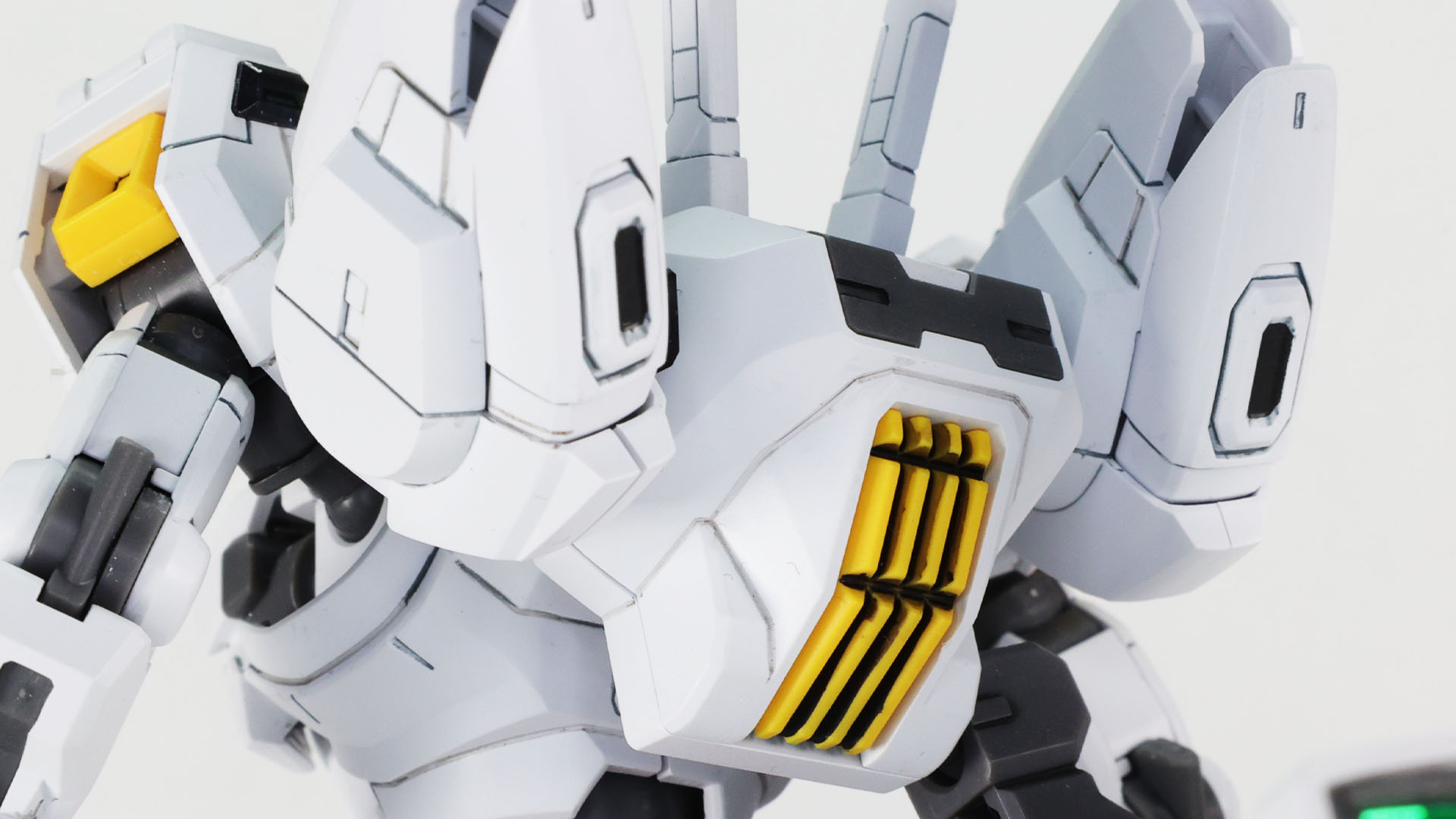 バックパックには推進器を搭載