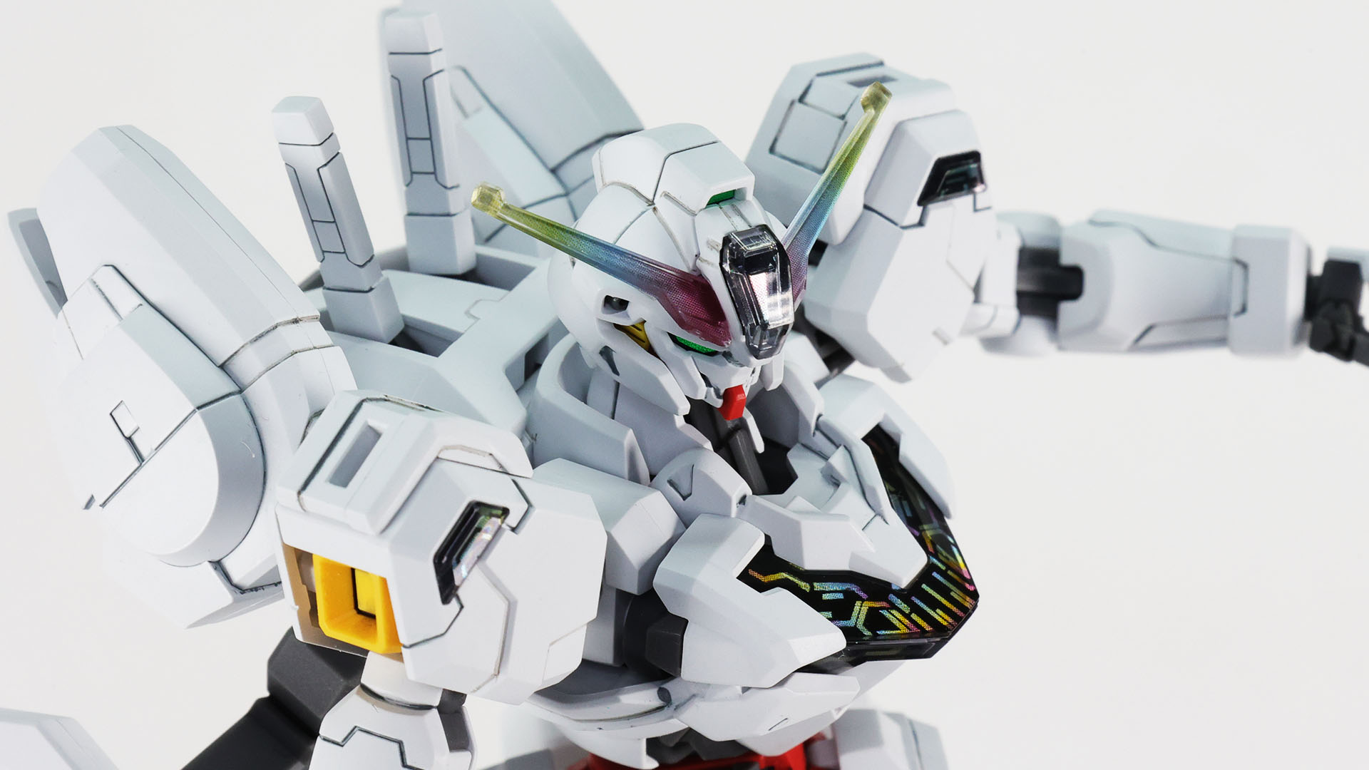 大腿部の上部にあるシェルユニット（シール再現）は大腿部前と後ろにあります