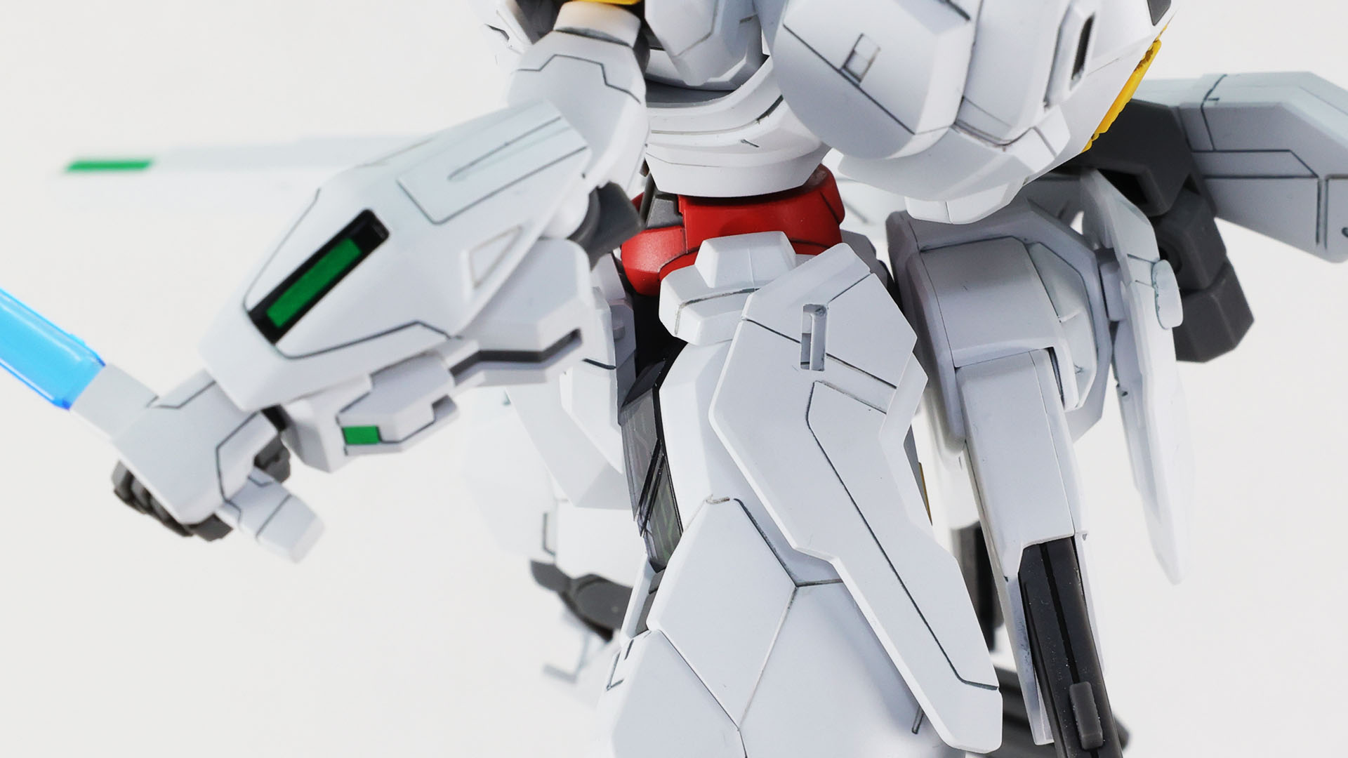 大腿部横、リアアーマーにも接続します