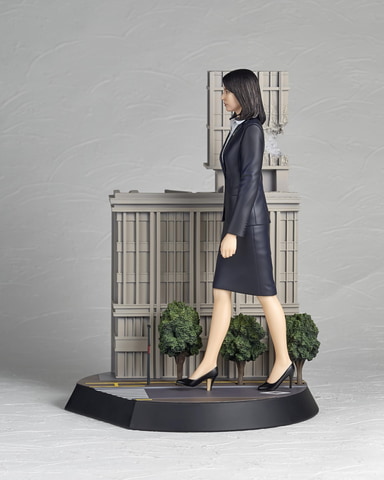 シン・ウルトラマン」より巨大化した浅見弘子がフィギュア化