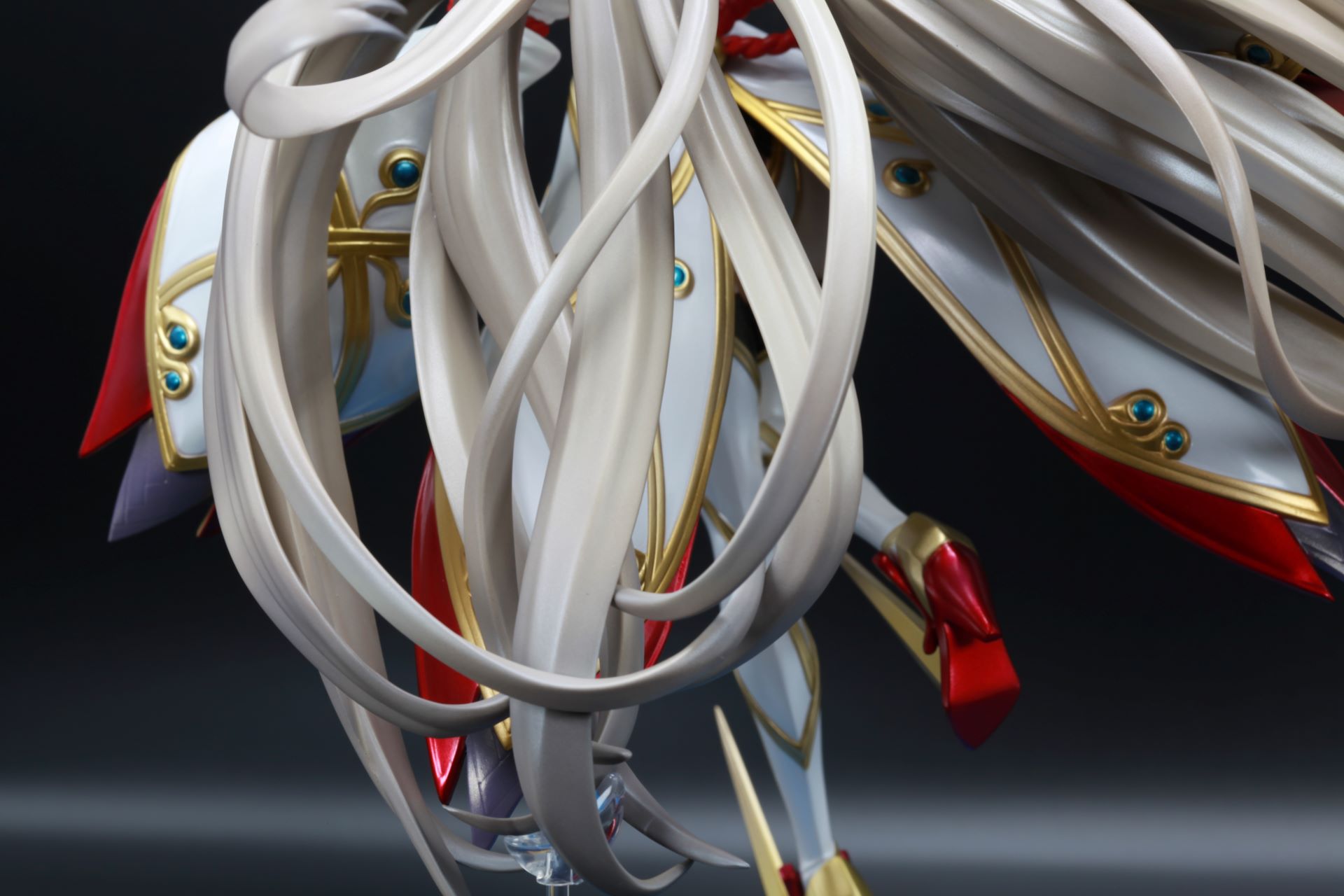 髪先に至るまで躍動感が凄い