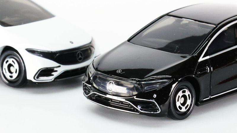 フロント下部にはキャラクターラインが走る