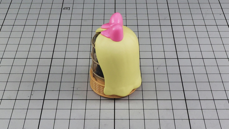 横：ダイキャストで布カバーのやわらかさを表現しています