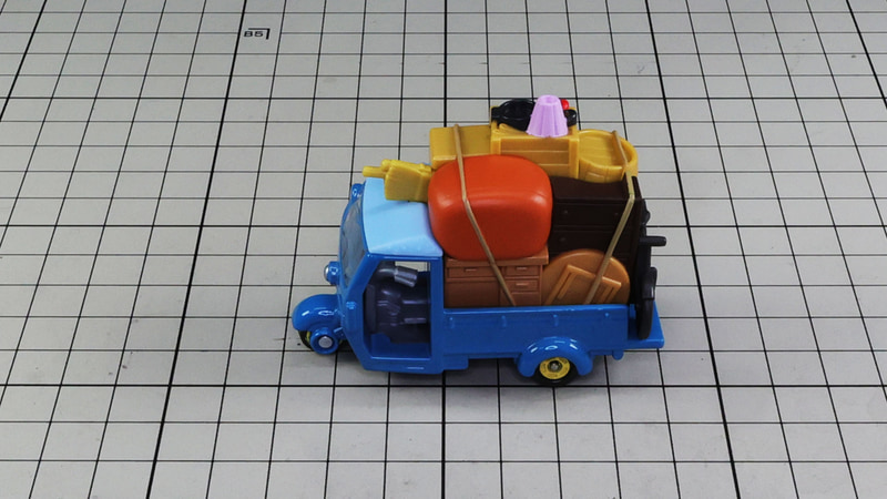 横：たくさんの荷物を積んでお引越し