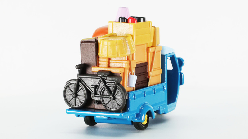 後ろには自転車も！