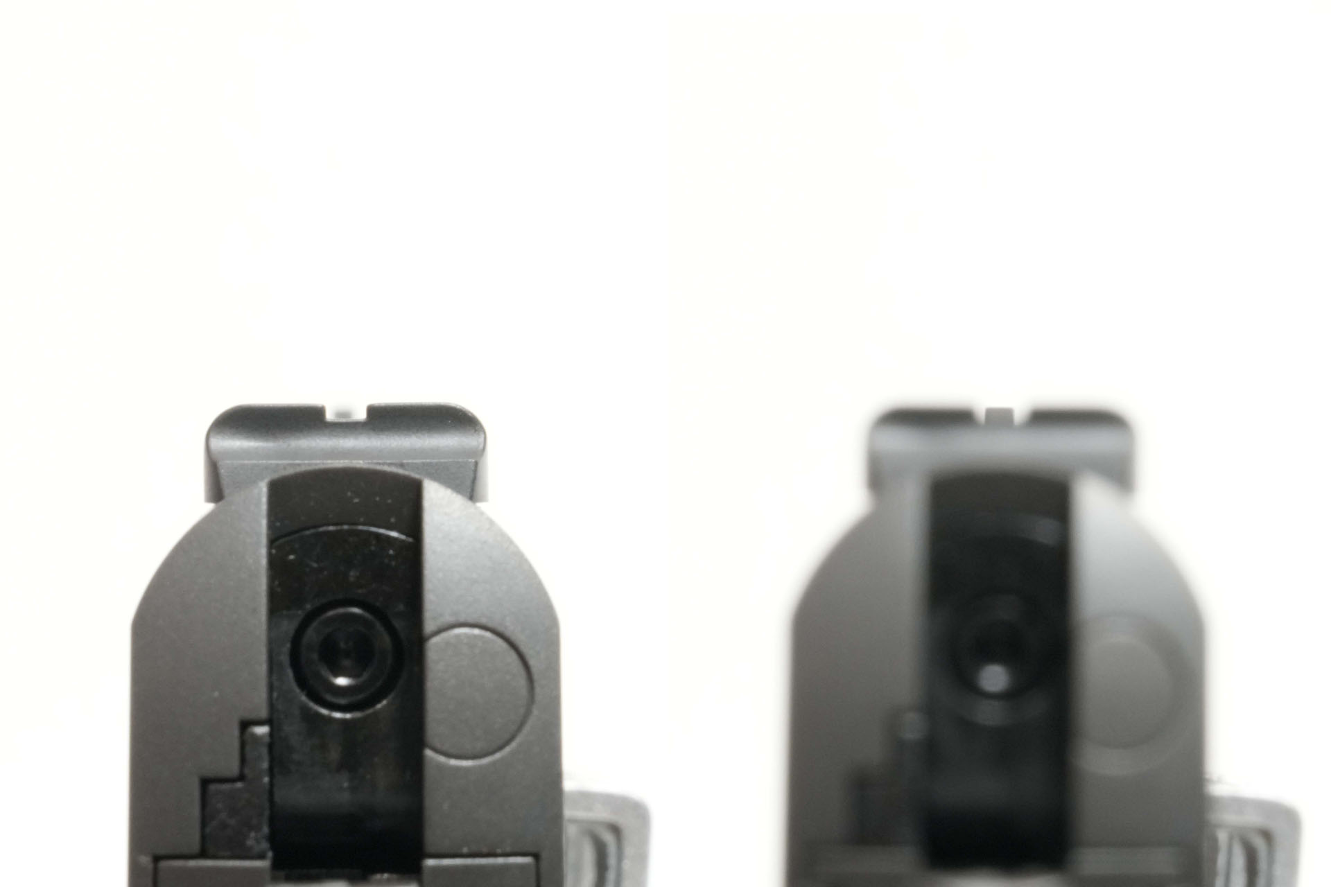 サイトピクチャーは近代銃と比べると見やすいとは言えない