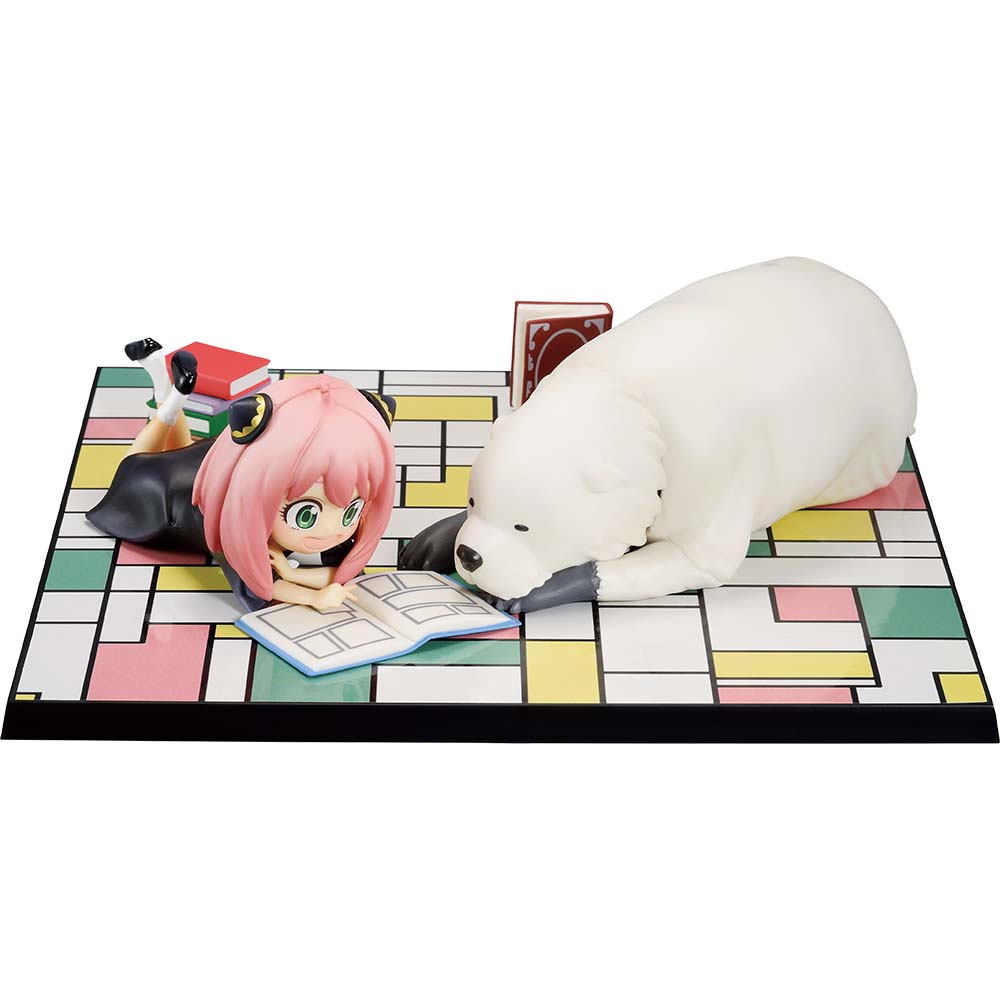 B賞：カードホルダー付きフィギュア