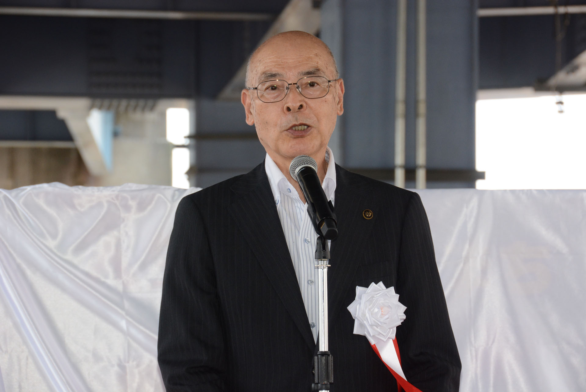 葛飾区区長の青木克徳氏