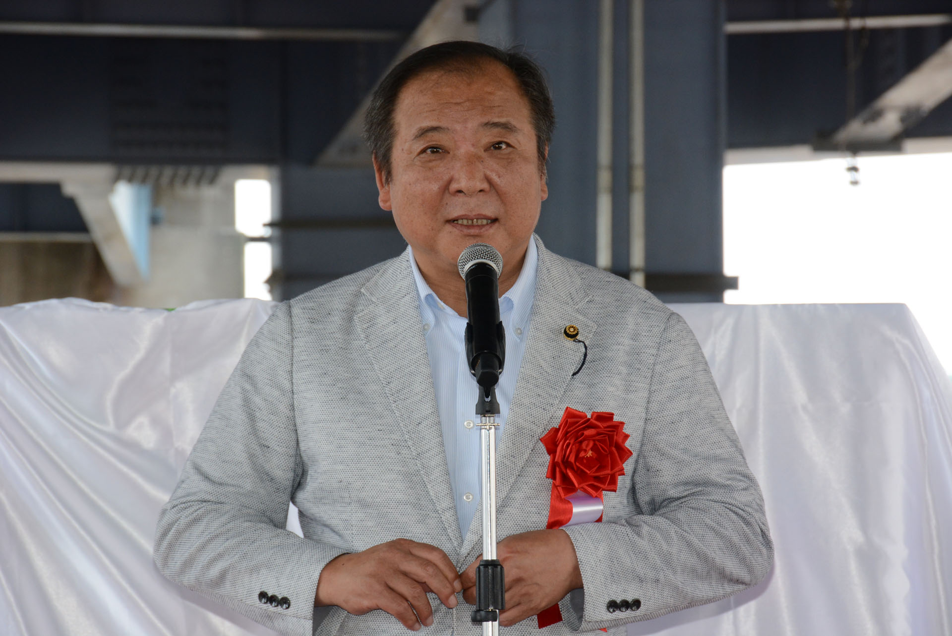 葛飾区議会議長の峰岸良至氏