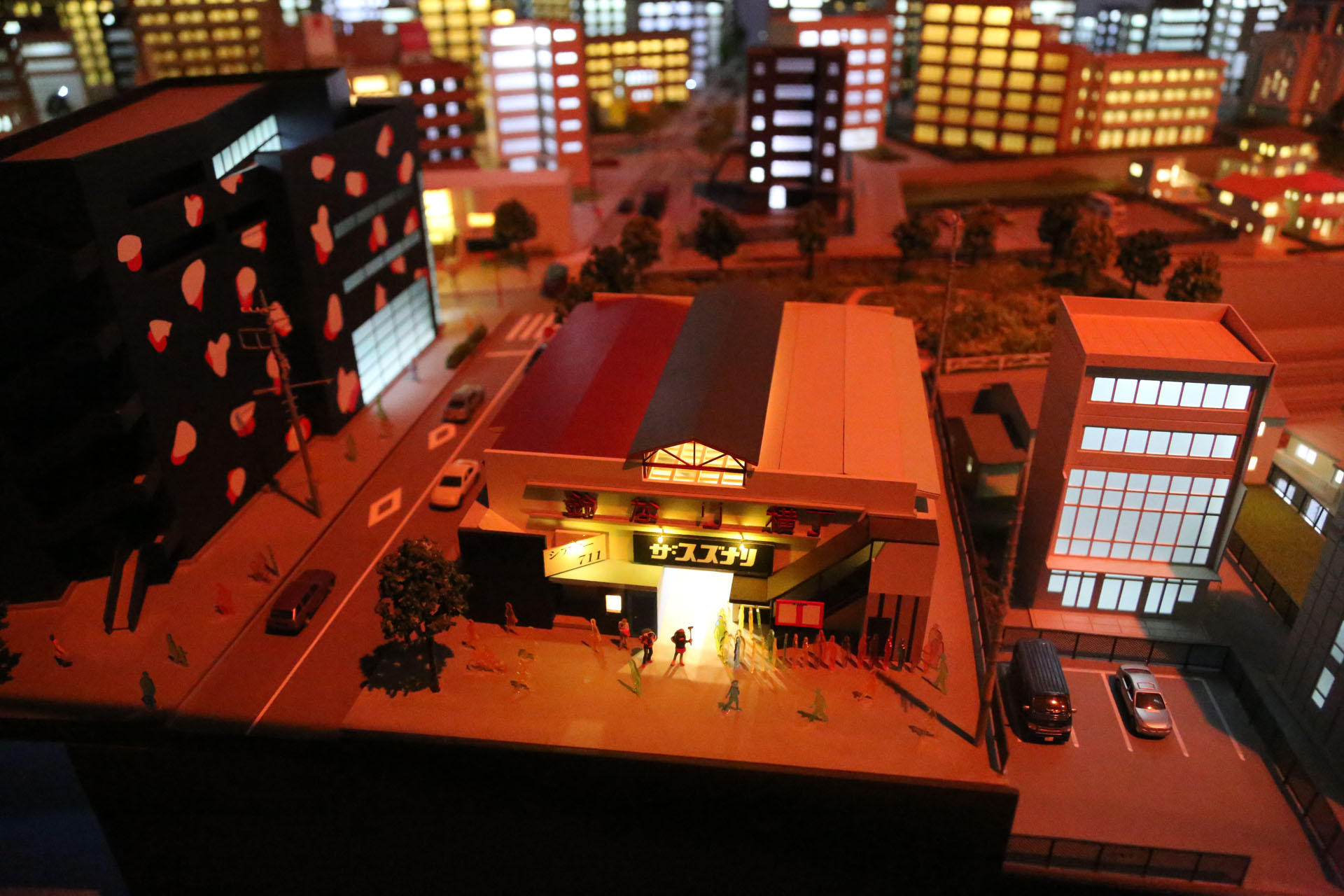 本多劇場グループの小劇団用劇場「ザ・スズナリ」はシモキタの象徴だ