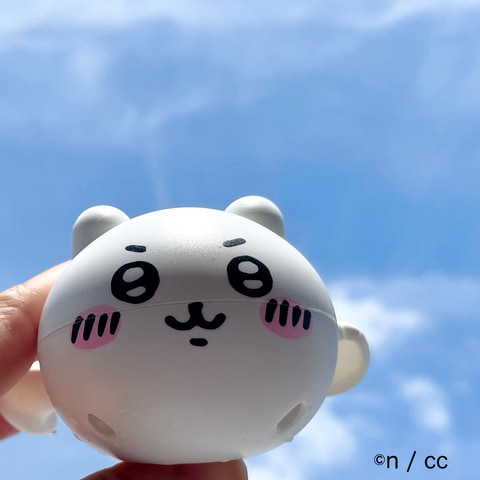 ちいかわたちが“激しく”泳ぐおもちゃ「ちいかわスーイスイ」が7月21日