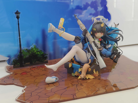 ブルアカ」より白洲アズサの水着姿がフィギュア化！ 可愛らしい