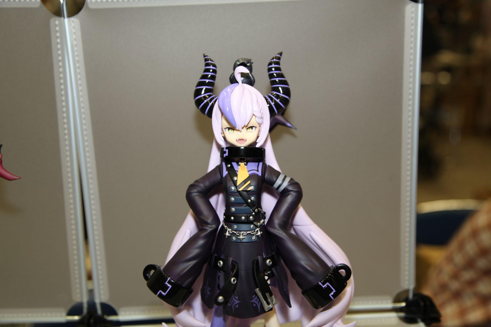 「じんべい」のラプラス・ダークネス