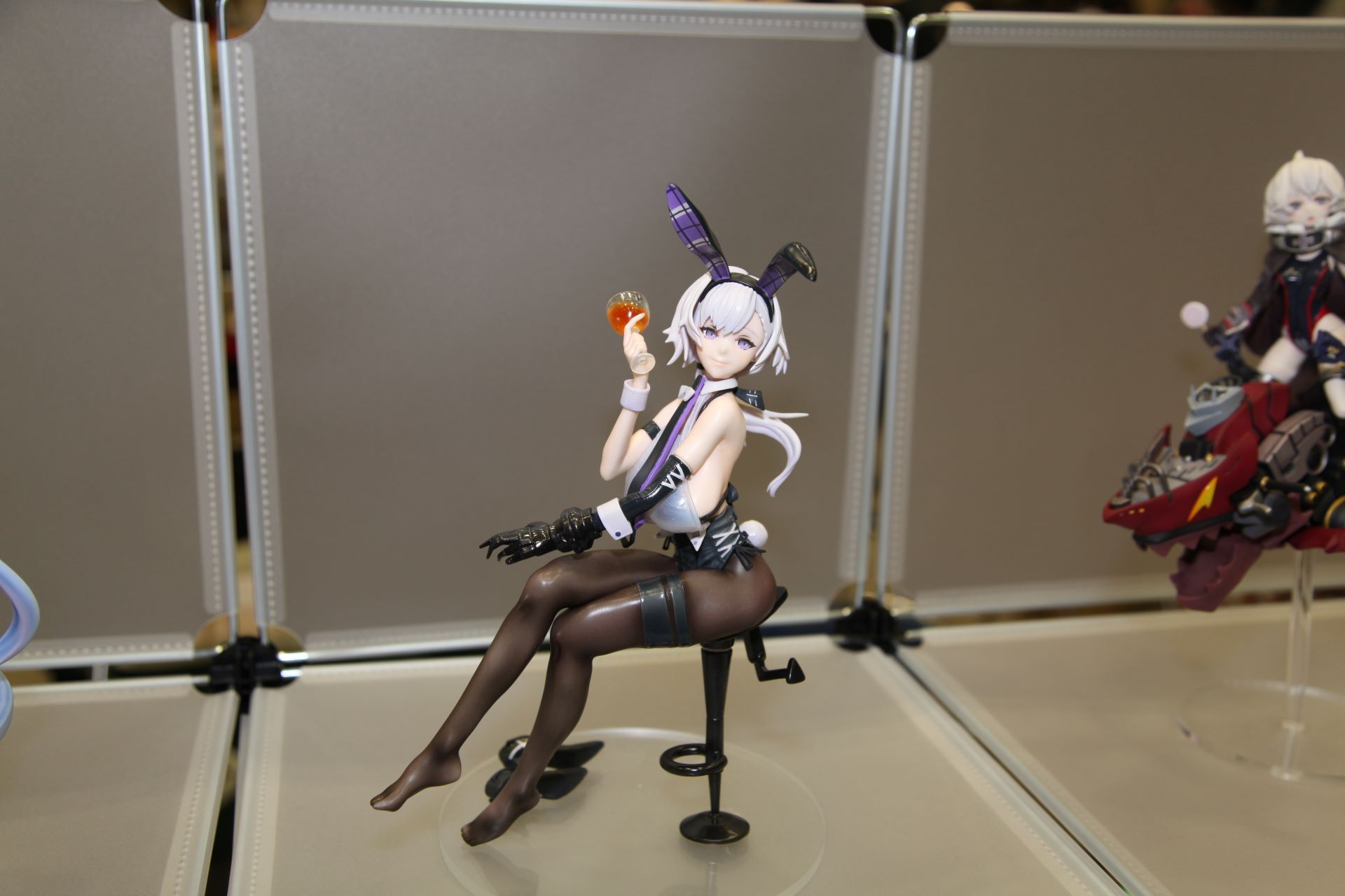 「じんべい」のバニーリノ