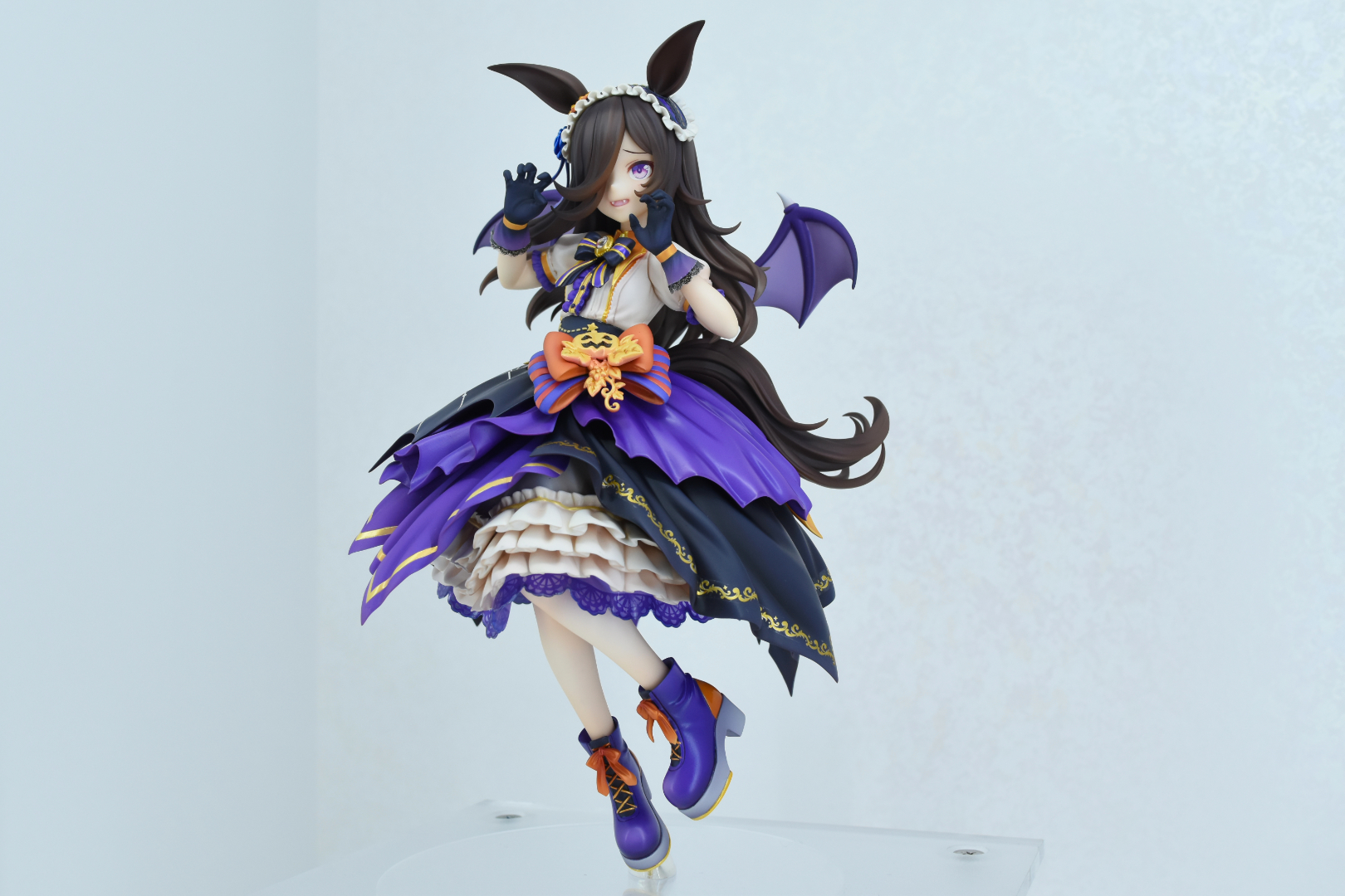 本体もさることながら、衣装の布の質感表現なども素晴らしい