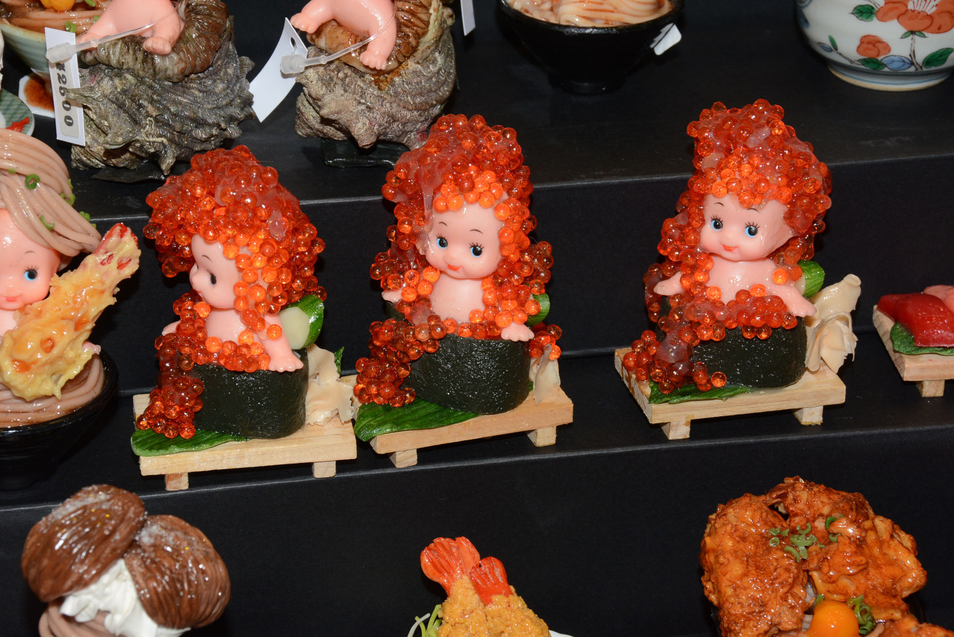 食品系はリアルさとおいしそうな雰囲気の中に、ちょっと不気味さがアクセントになっている