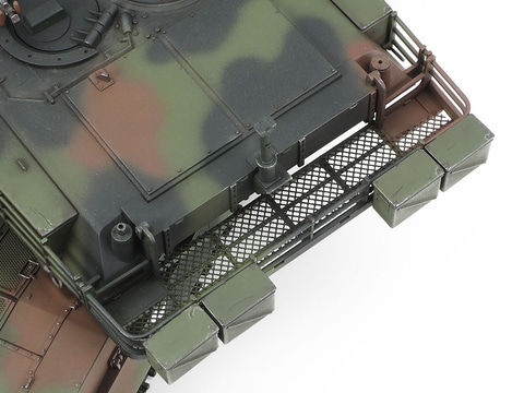 タミヤ、プラモデル「1/35 M1A1エイブラムス戦車“ウクライナ軍”」本日