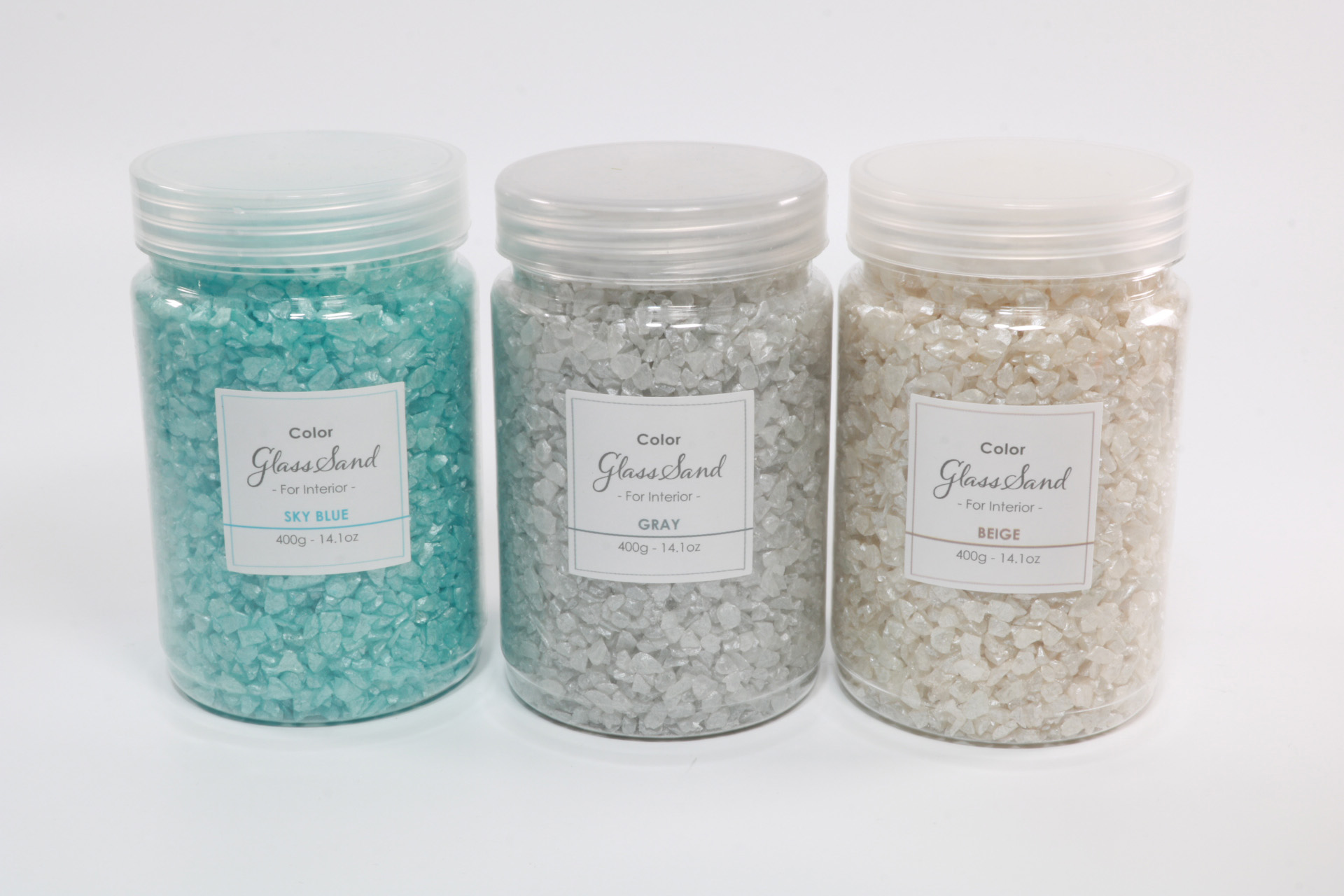 「インテリアガラスカラーサンド」左からスカイブルー、グレイ、ベージュの3色 各110円