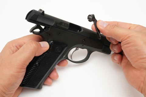 特別企画】「夏こそガスブロ！」強烈リコイルは中毒的な快感だ