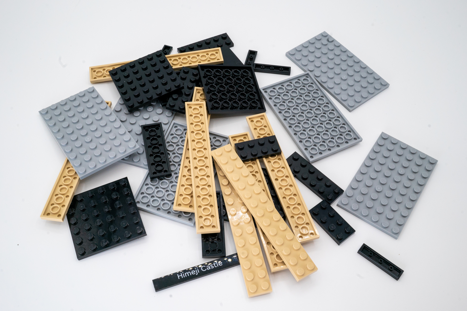 袋1の二つめは大型プレートを補強接続するためにロングプレートが多い印象