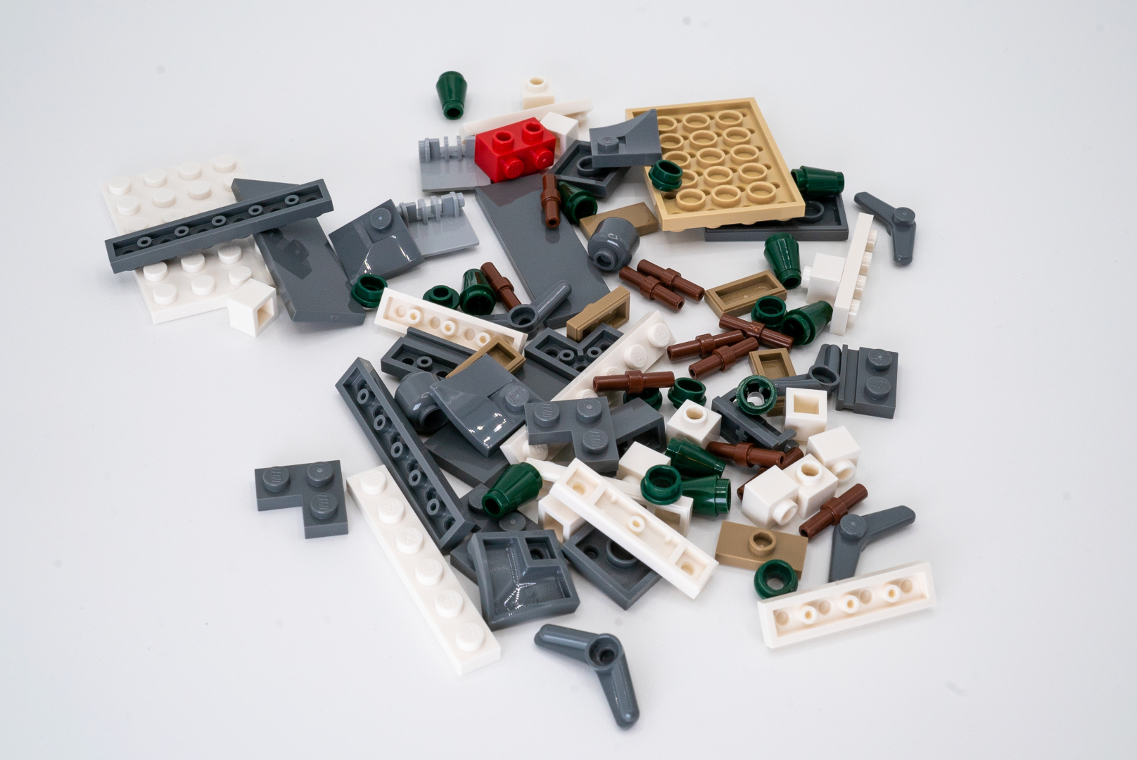 袋16は天守閣最上部以外に小さな木になるパーツも入っている