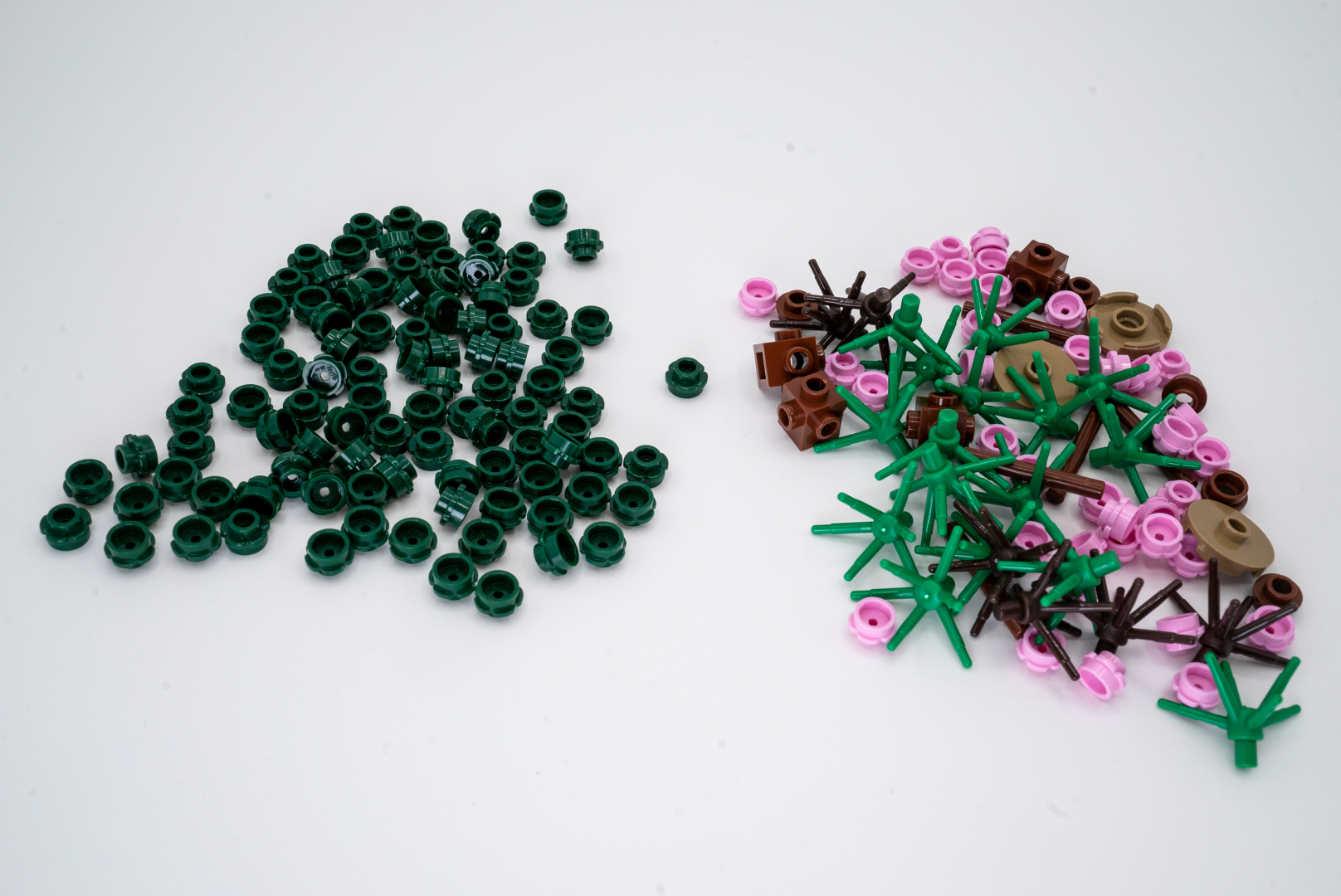 袋17は天守閣を彩る桜と木のパーツ