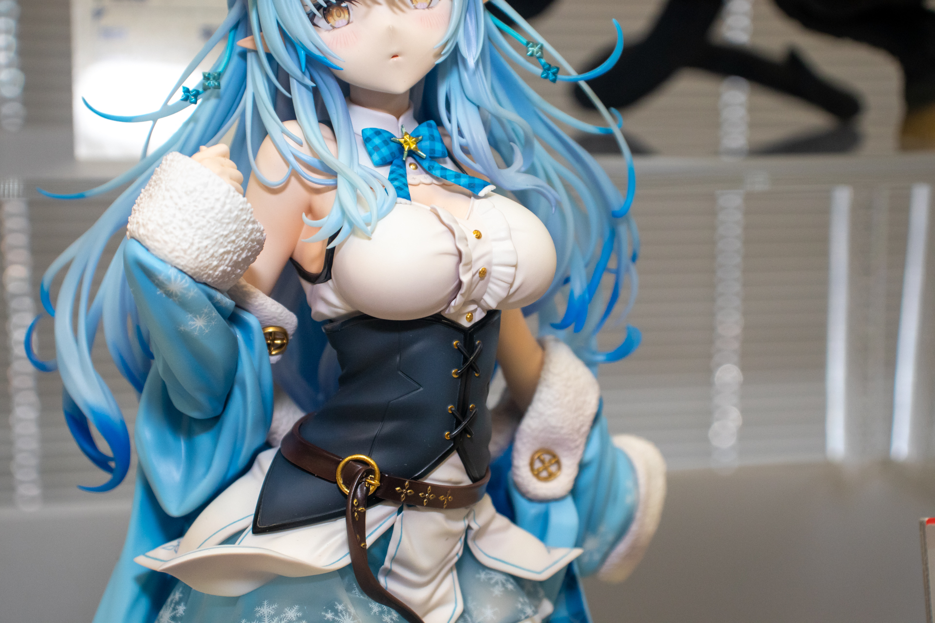 (C) 2016 COVER Corp.