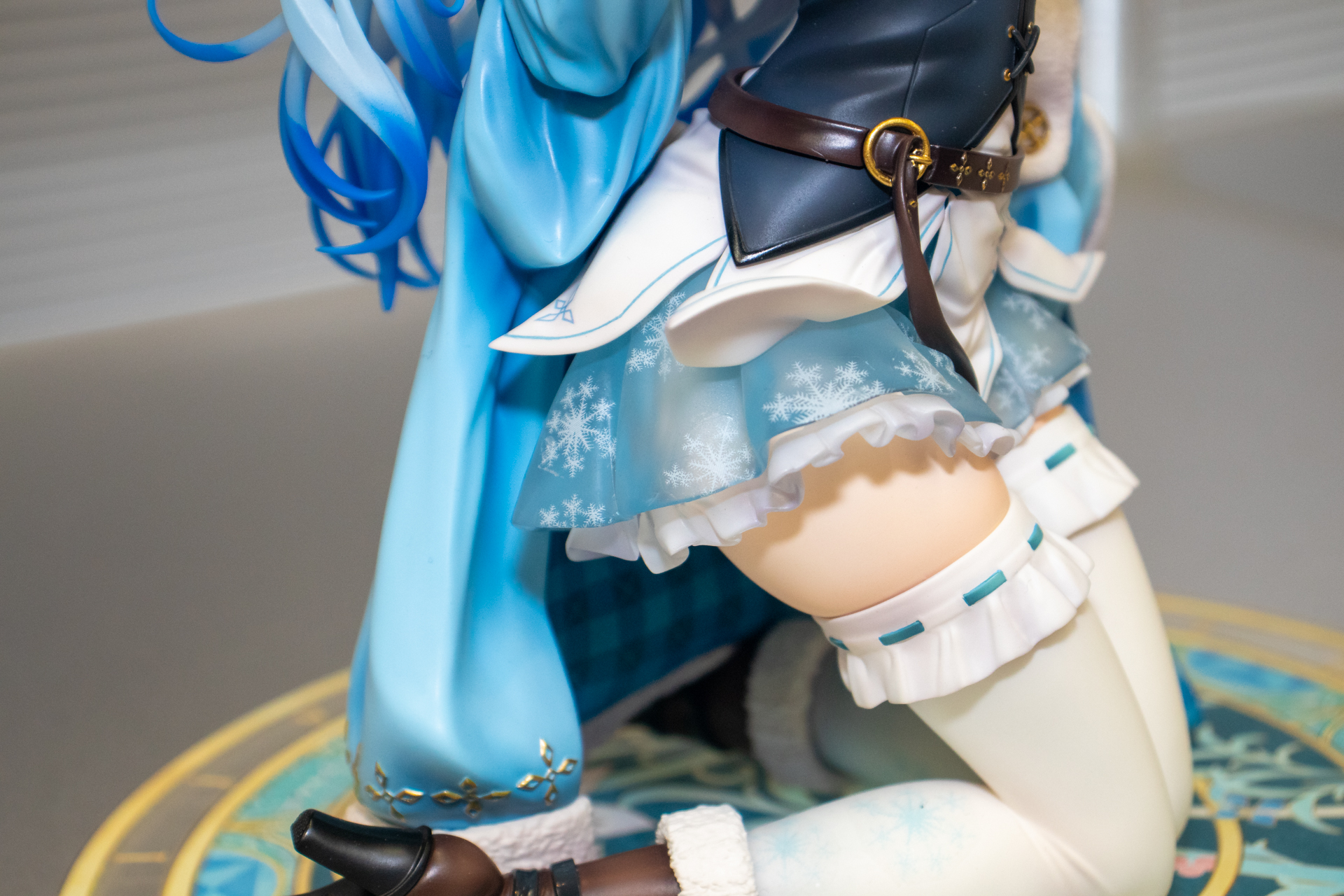 (C) 2016 COVER Corp.