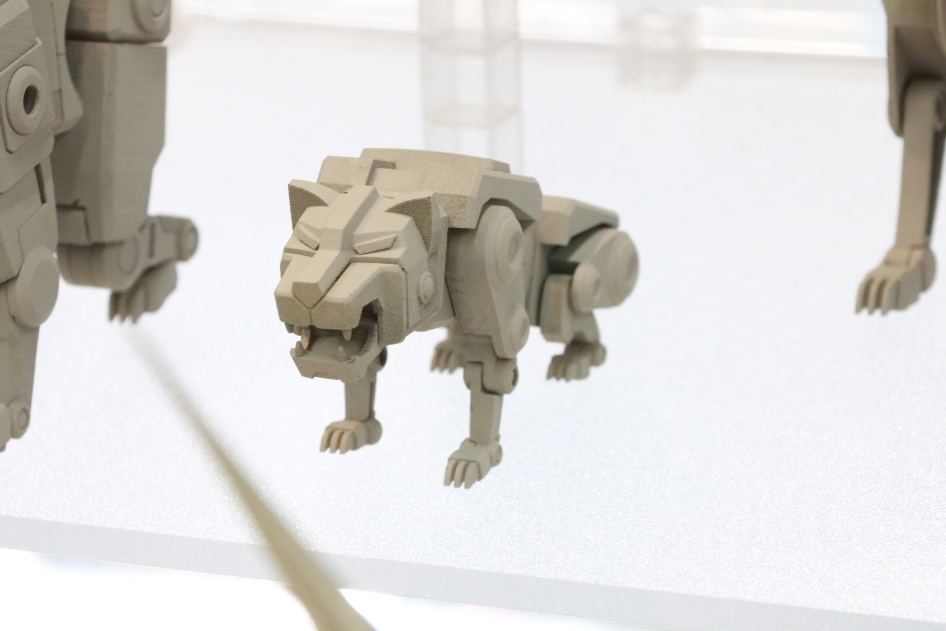 TM & (C) World Events Productions,LLC.Under license to Classic Media,LLC.