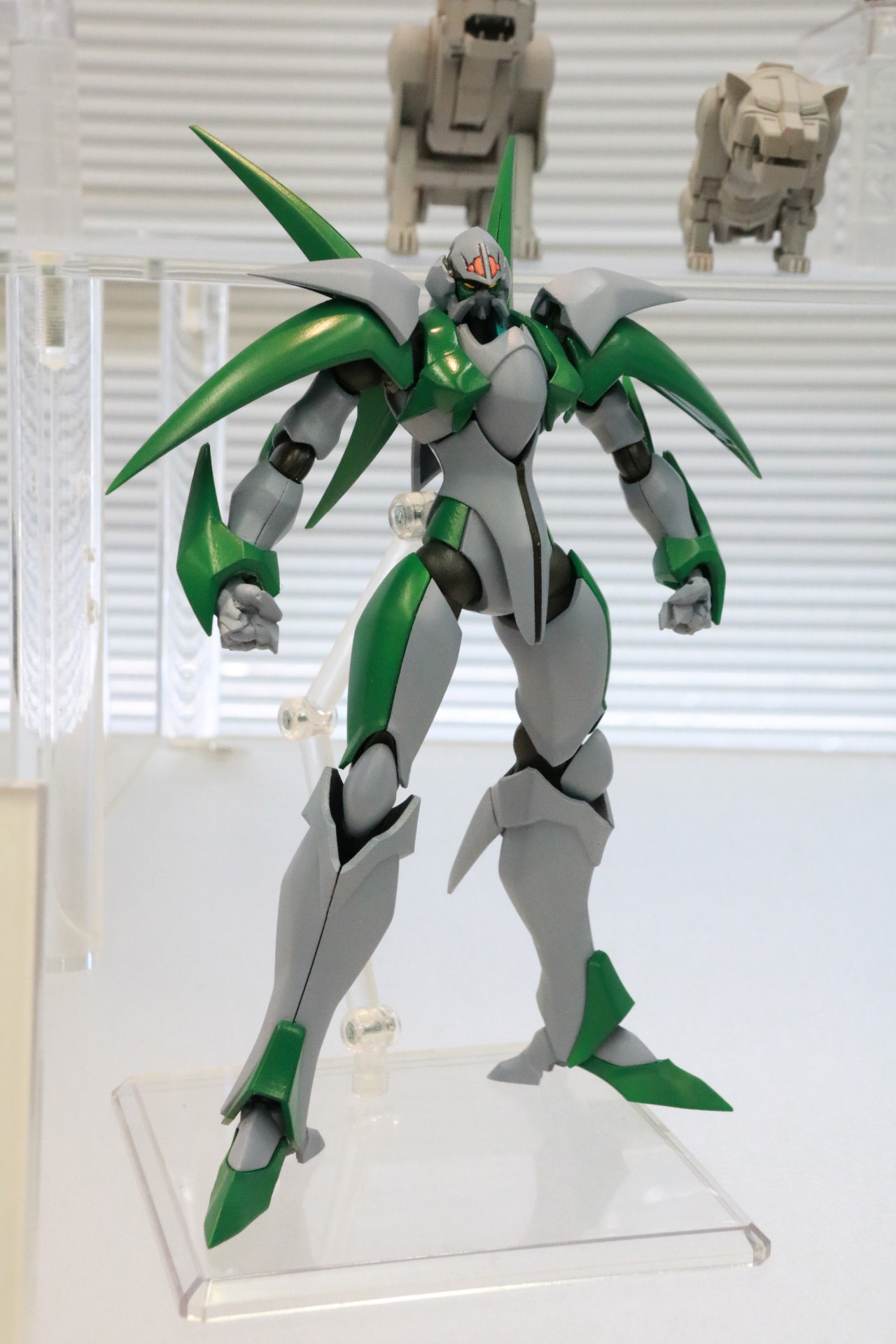 (C) 阿乱霊・久保書店/AICライツ