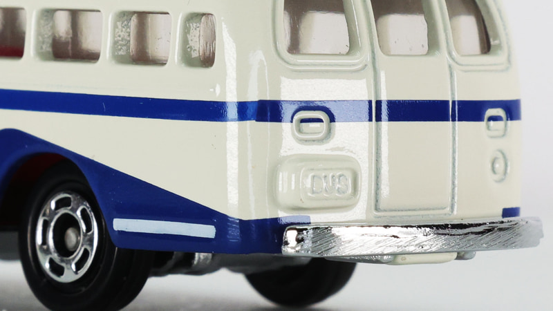 そのモールドはリアにもあります。おちゃめで楽しい！