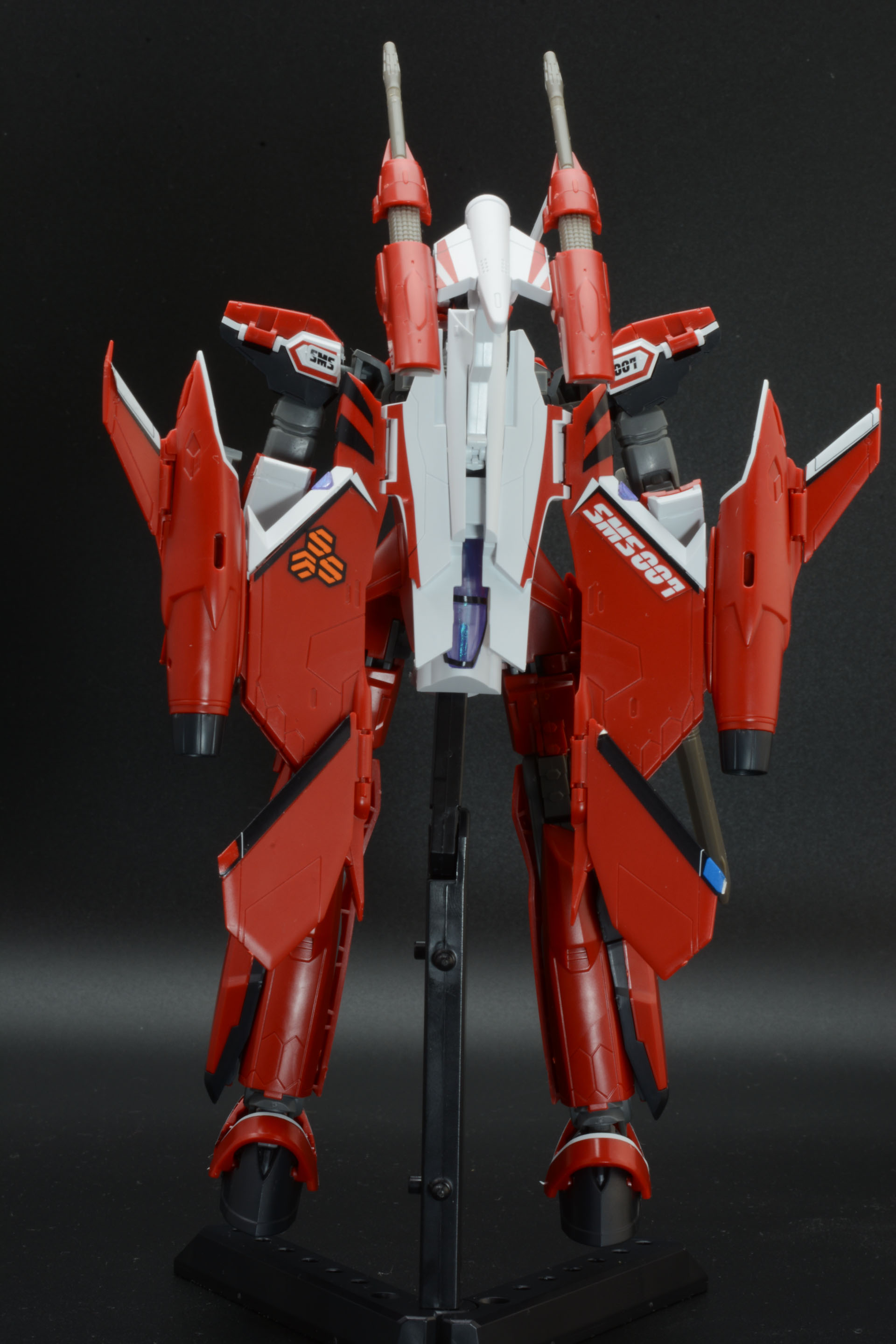 バトロイド形態の完成、ガウォーク、ファイター形態も組み立てていこう