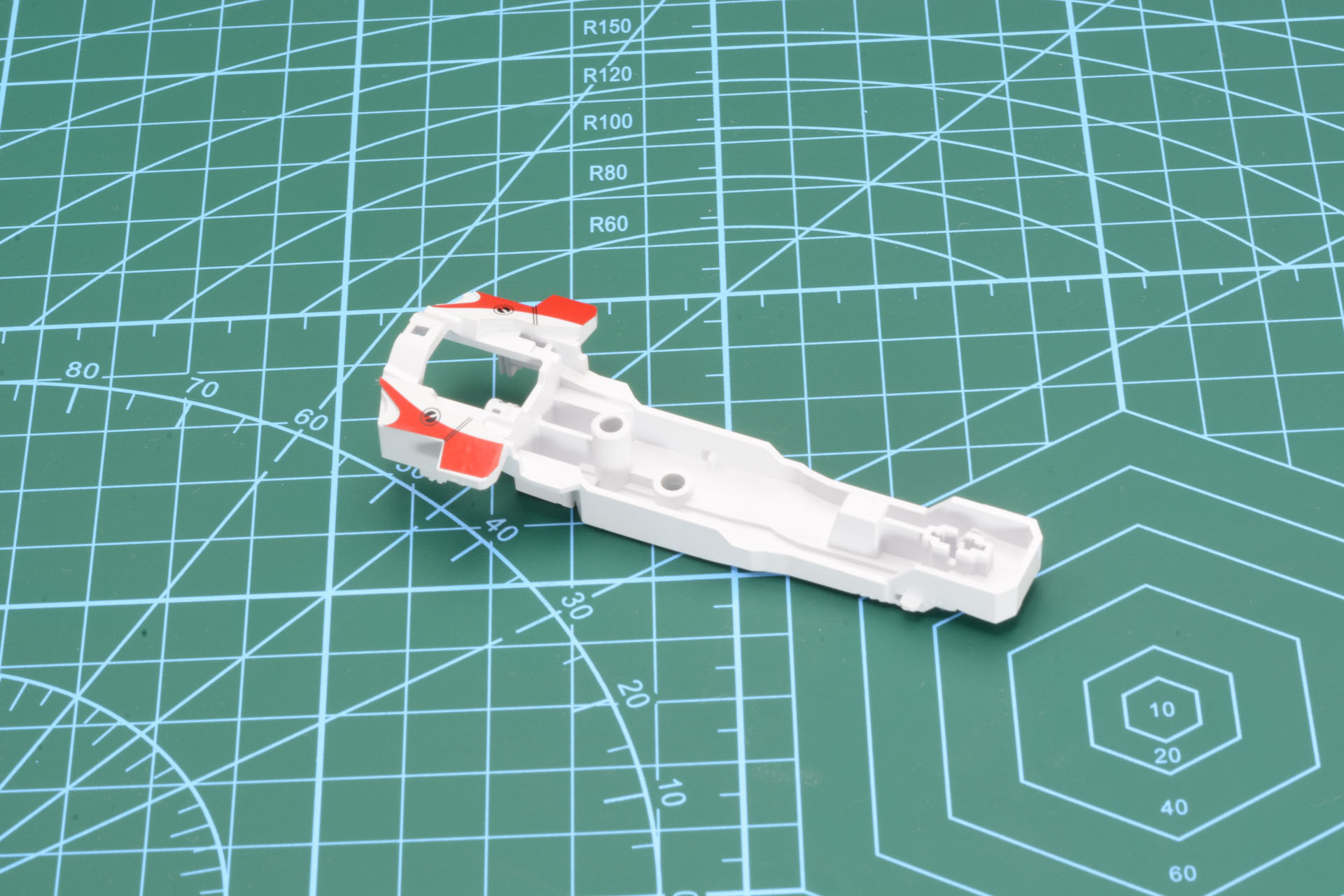 このパーツを使うことで、各パーツをしっかりまとめることができる