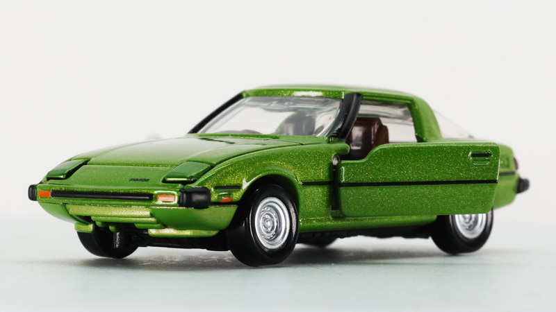 シートもすばらしい形状！