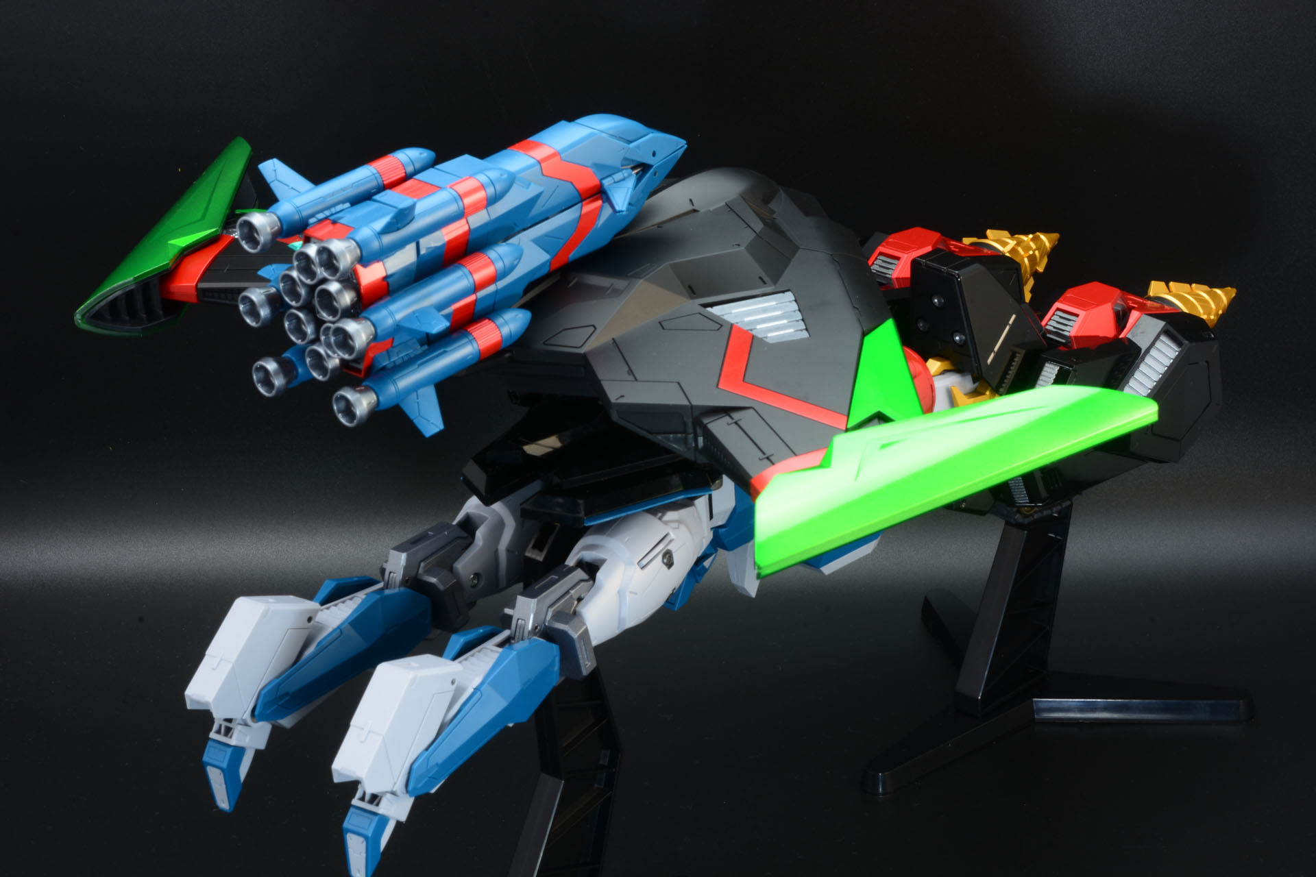 専用ジョイントで実現する高速移動形態