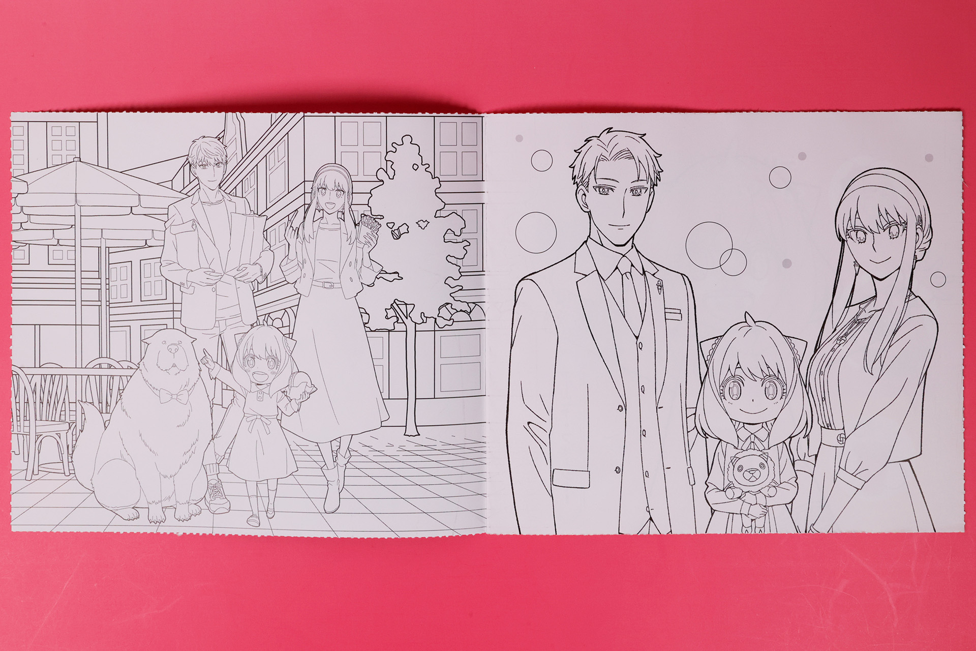 こちらが「B アーニャ」の最初の見開きページ