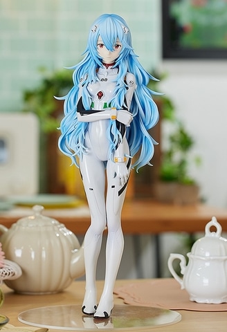 ヱヴァンゲリヲン新劇場版」よりレイとアスカがフィギュアシリーズ