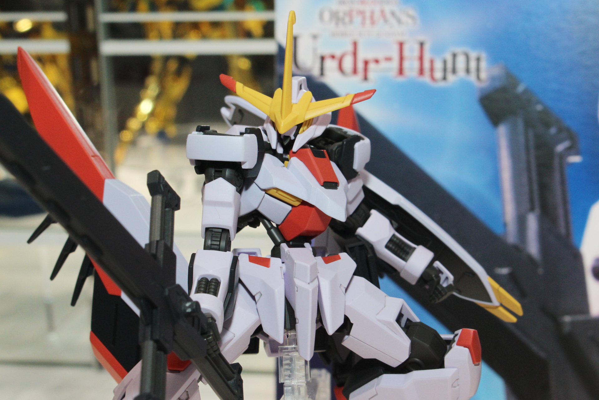 胸部、肩部、腰部バックパックなどを新規造形で再現