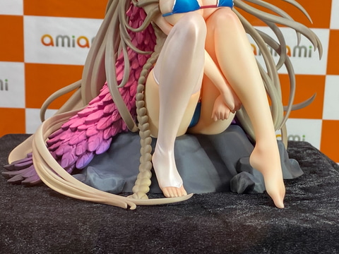 アズールレーン」よりフォーミダブルの水着姿をフィギュア化