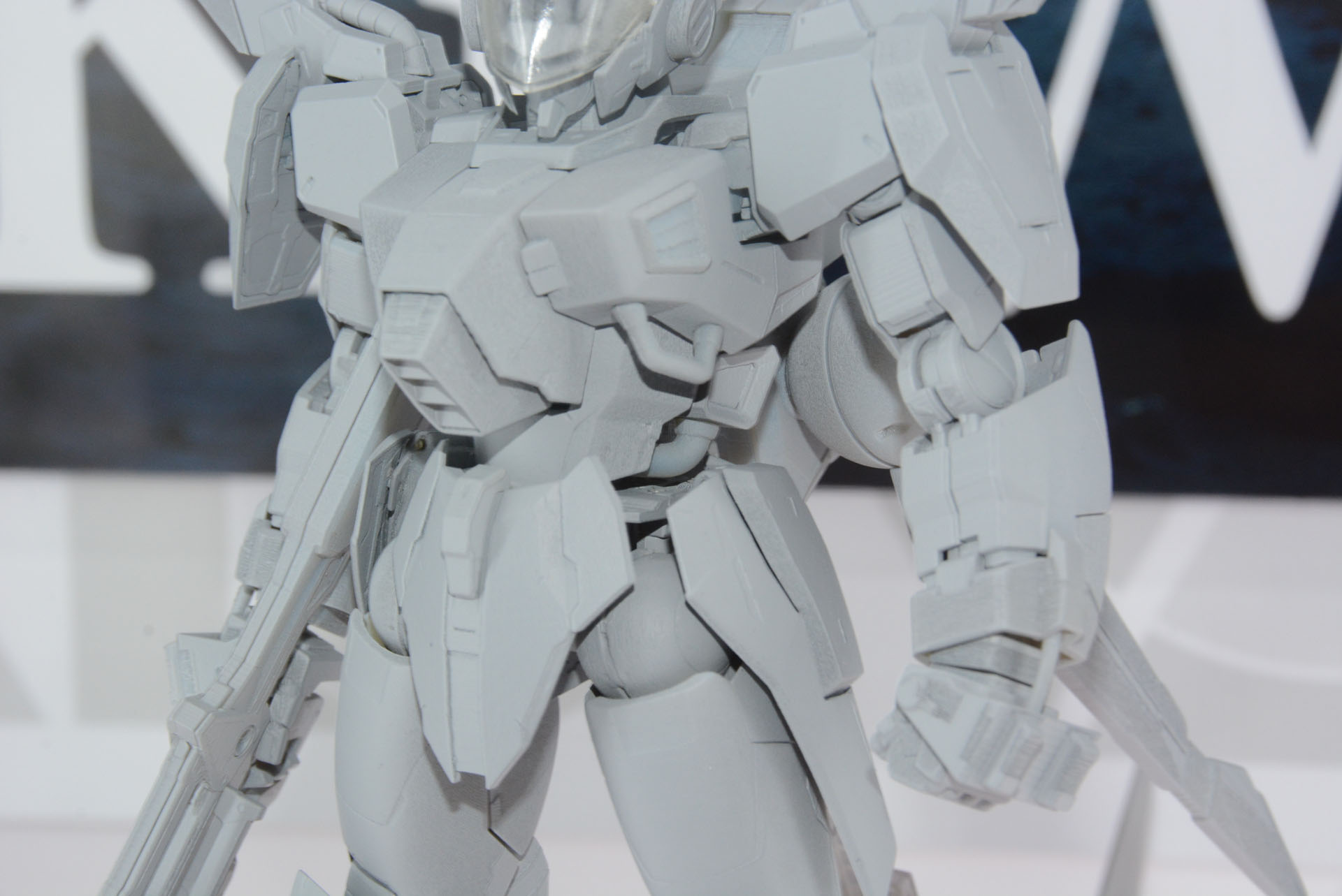 装甲開閉ギミック、可動を重視した関節アレンジ