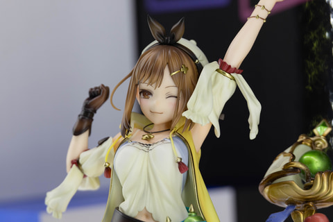 【新品未開封】ライザのアトリエ フィギュア 10体セット✨ あの“等身大ライザ”が買える（かも）。予約注文が10体入れば製造