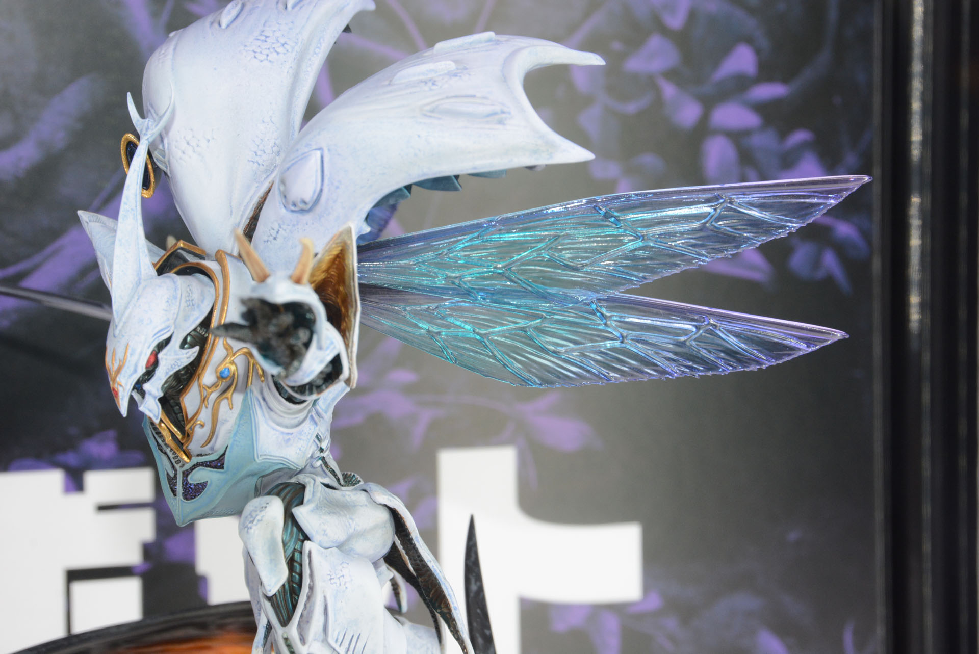 クリアパーツの造形美など現代の技術もふんだんに盛り込む