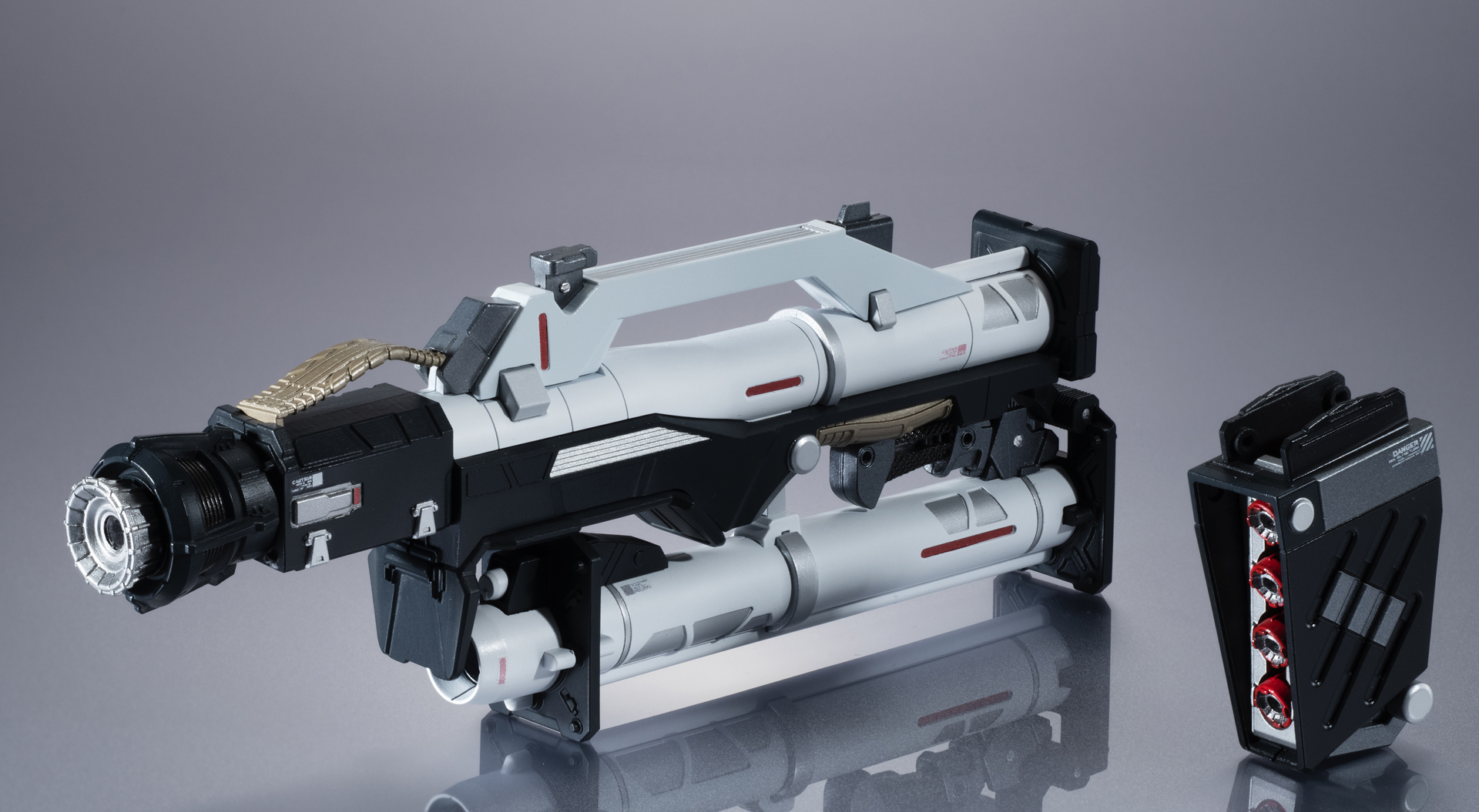 ニュー・ハイパー・バズーカは折りたたみギミックを搭載