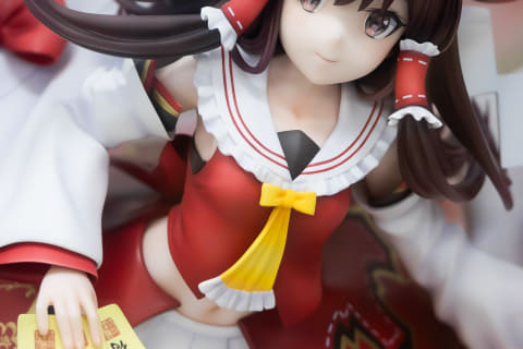 おもちゃのキャラクター フィギュア 赤と白 特別企画】【あみあみ展示撮り下ろし】花のような艶やかさ！「博麗霊夢